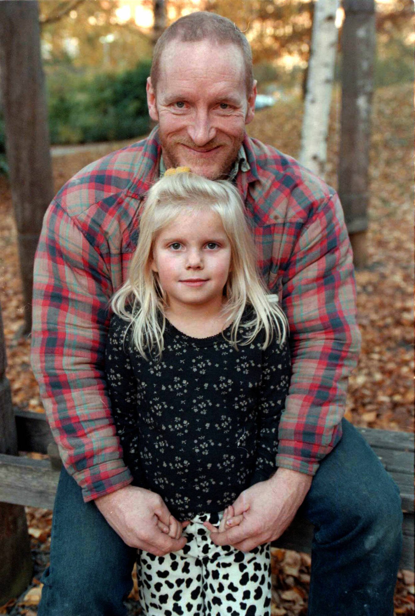 Lennart Hoa-Hoa Dahlgren med sin dotter.