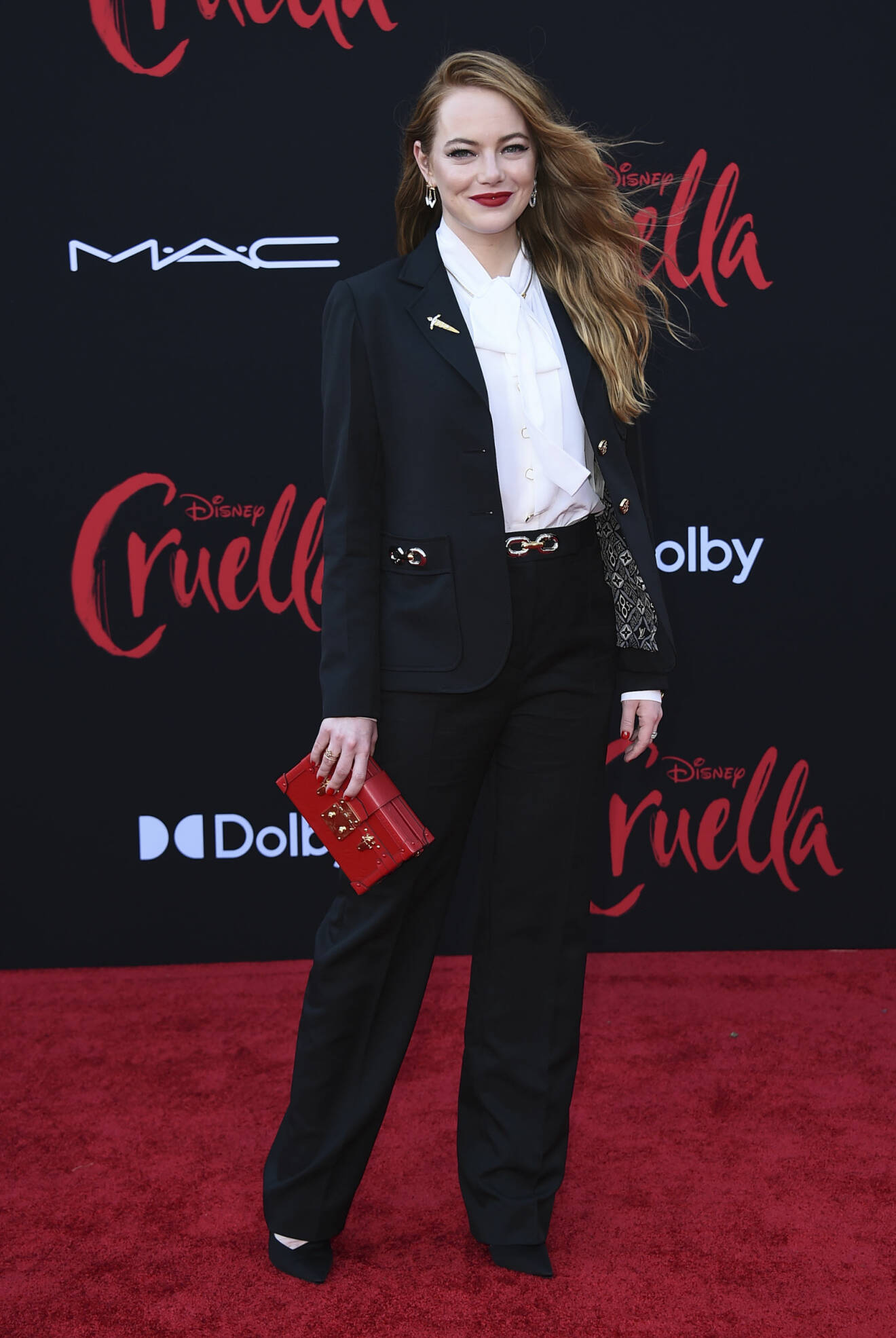 helkropssbild på Emma Stone på biopremiären av "Cruella" på the El Capitan Theatre torsdagen den 18 maj, 2021, i Los Angeles.