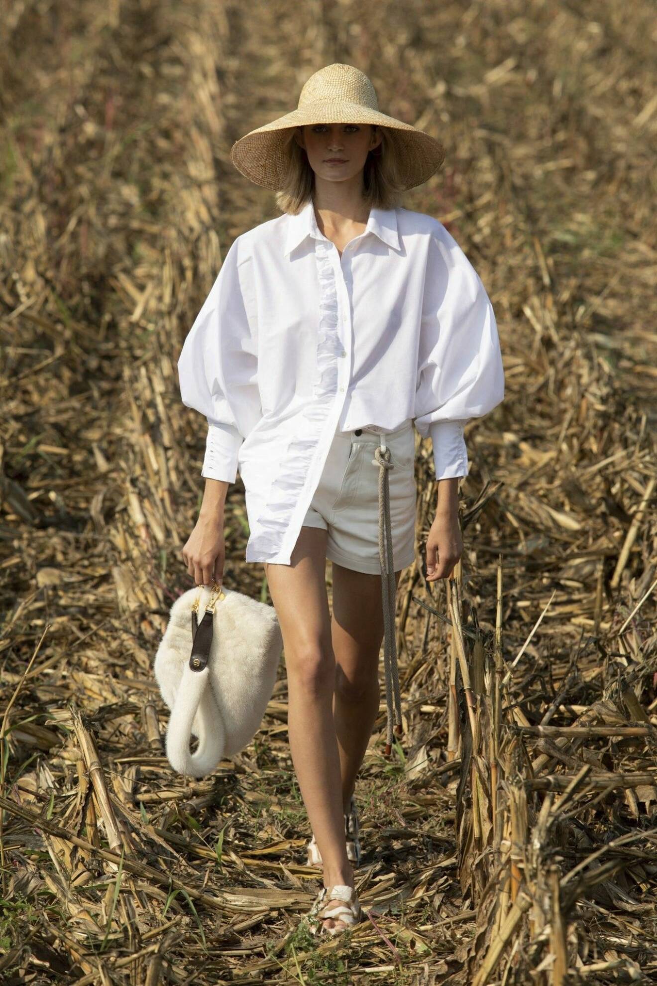 Simonetta Ravizza ss 21 vit skjorta med stråhatt
