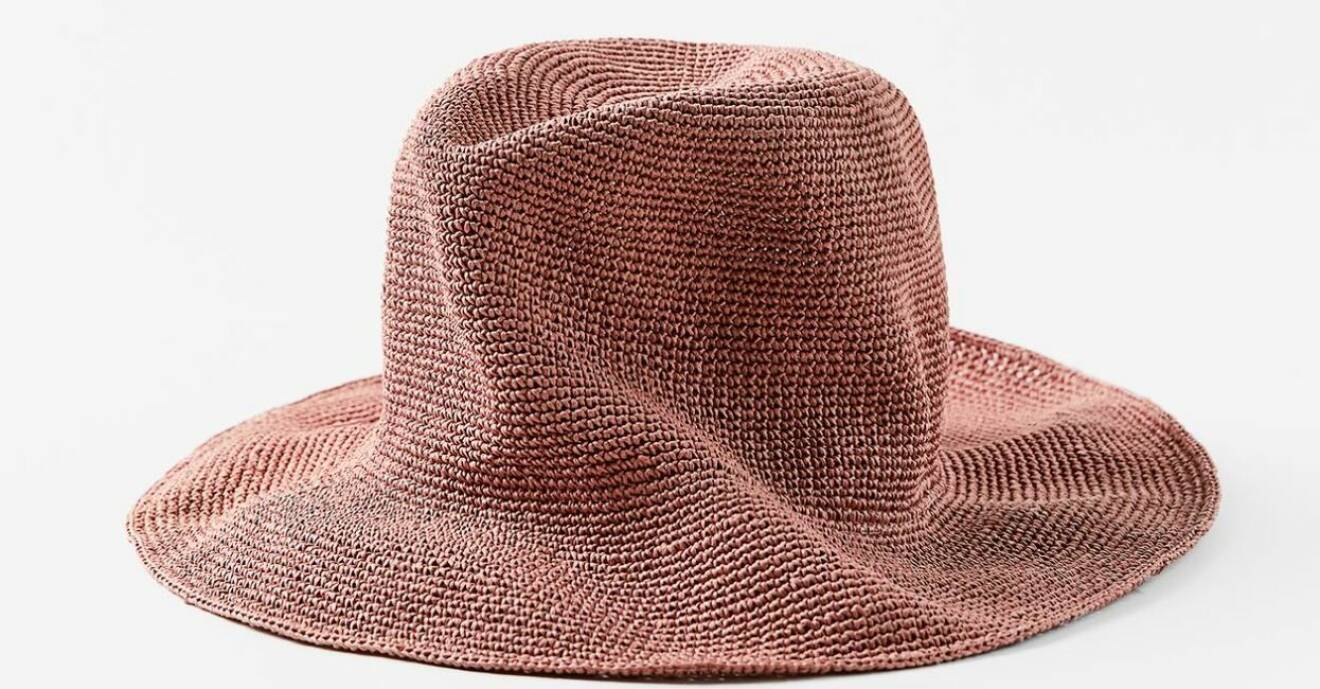 Vävd Beppe-hatt i slouchy modell från Zara.