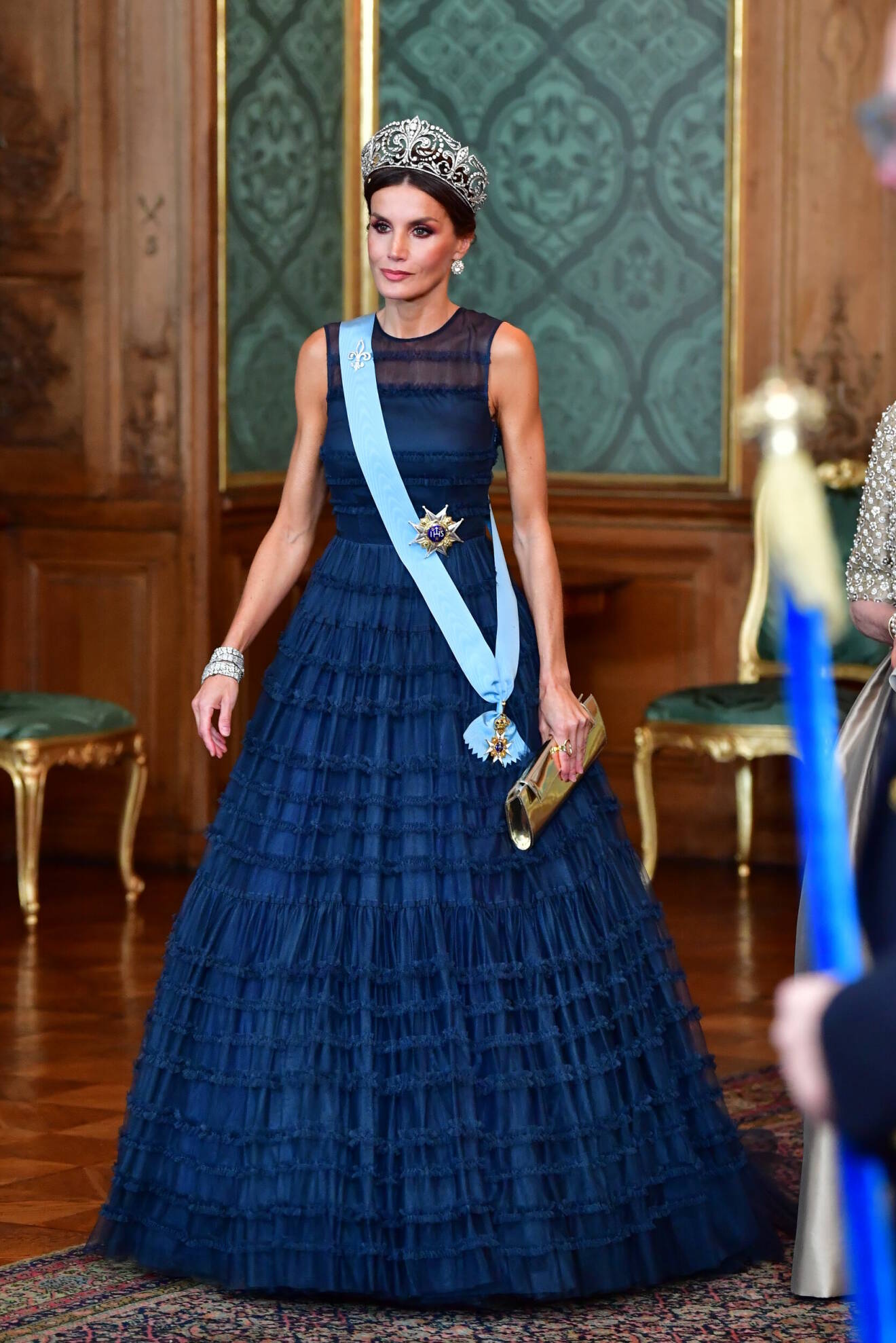 Drottning Letizia i midnattsblå klänning från H&amp;M.