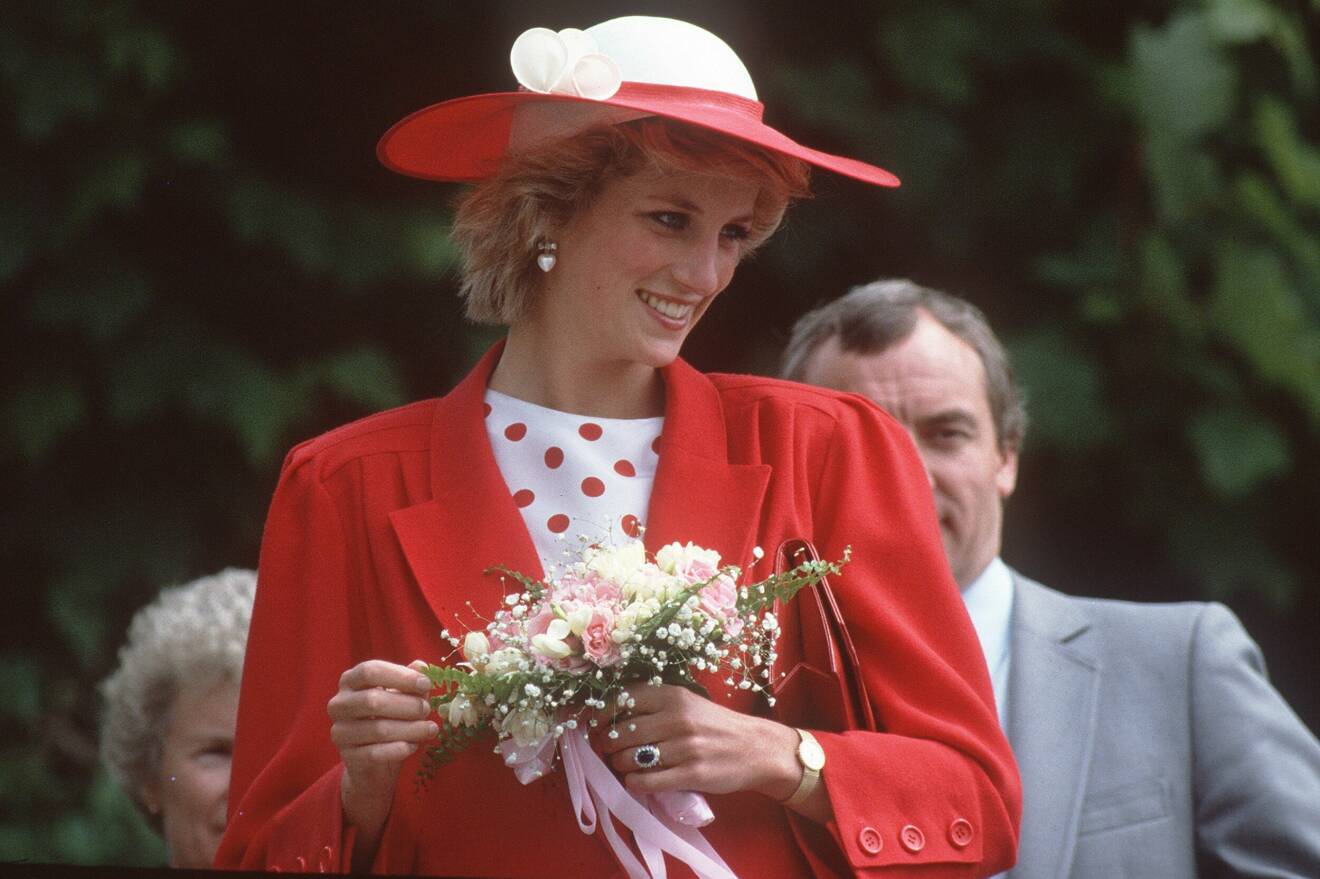 Diana i röd kavaj 1987.