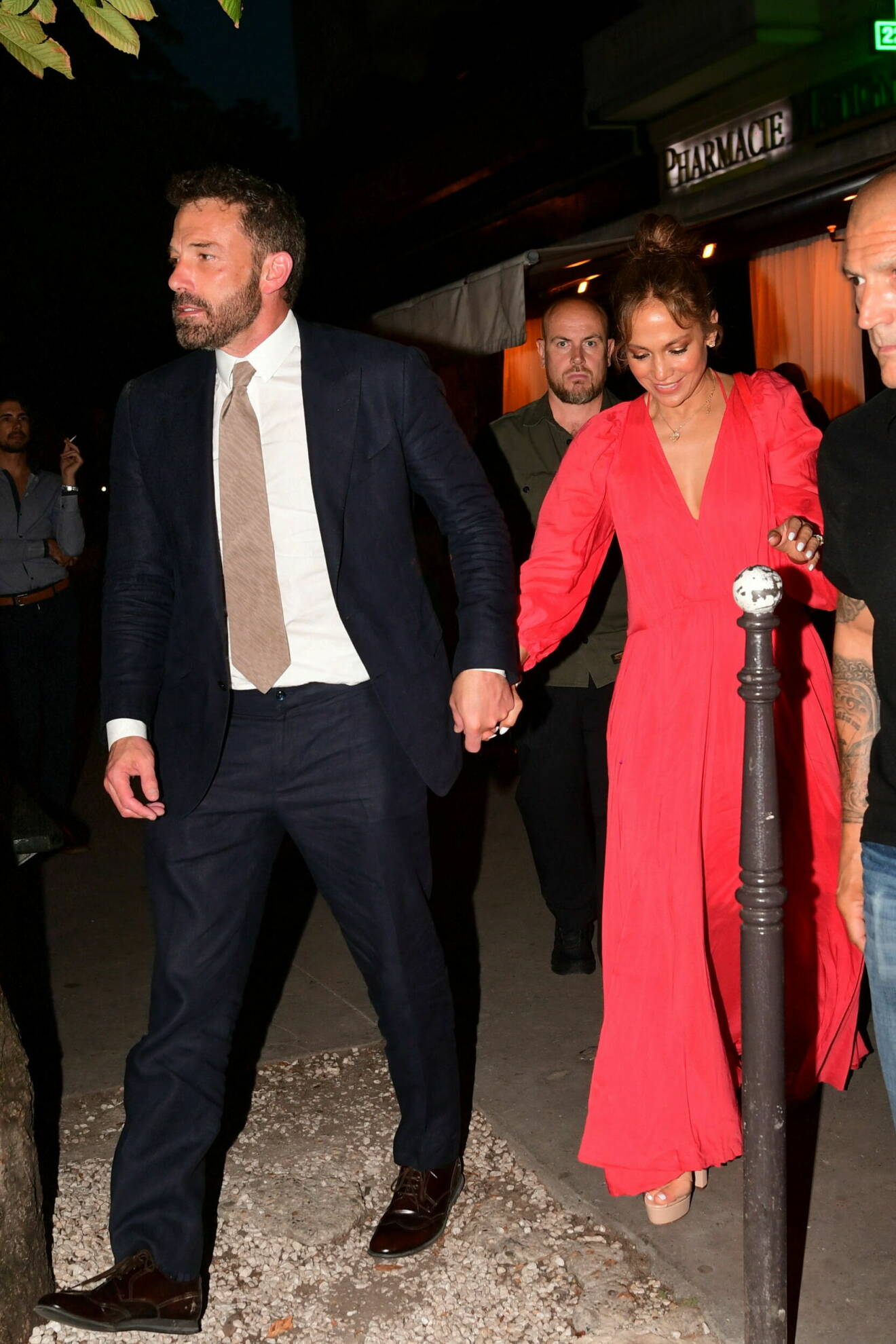 Ben Affleck och Jennifer Lopez på middag i Paris