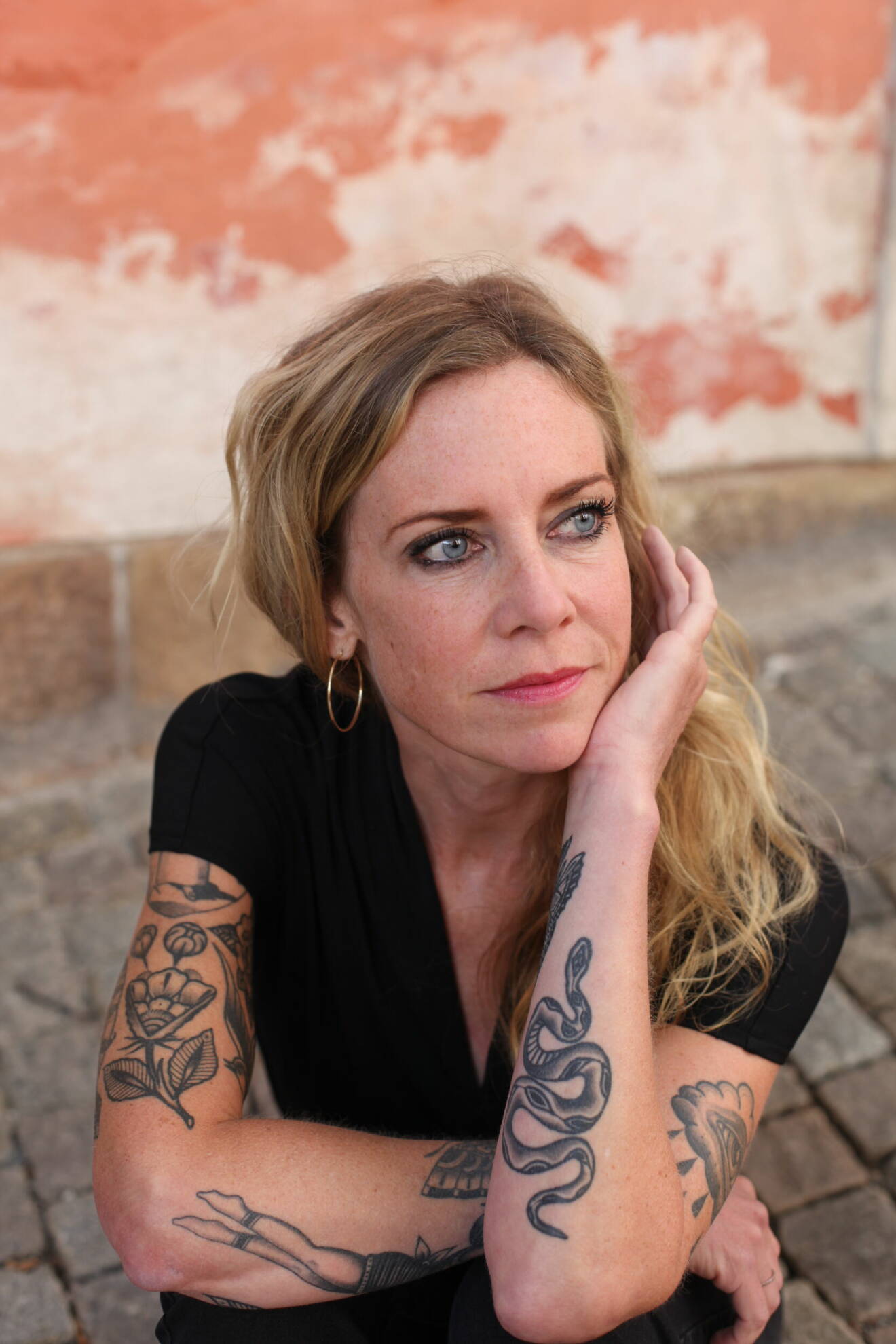 Sara Meidell från Umeå har skrivit boken "Ur ur min kropp" om att leva med ätstörningar.
