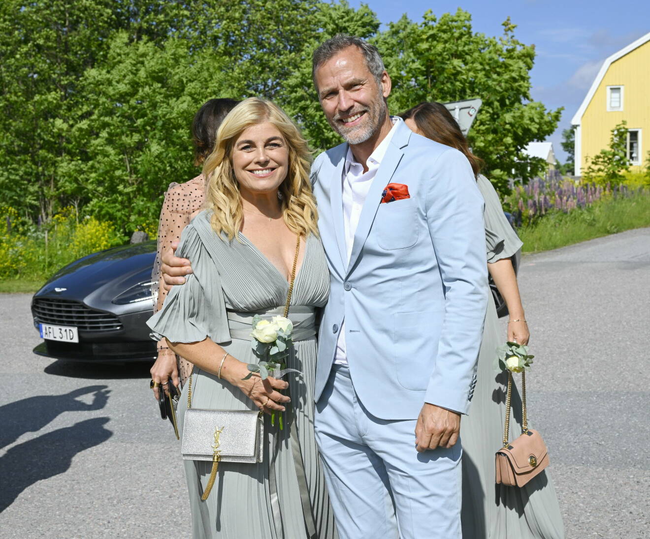 Pernilla Wahlgren och Christian Bauer var gäster på Jessica Wahlgrens bröllop sommaren 2022. Nästa gång är det dem själva som står vid altaret!