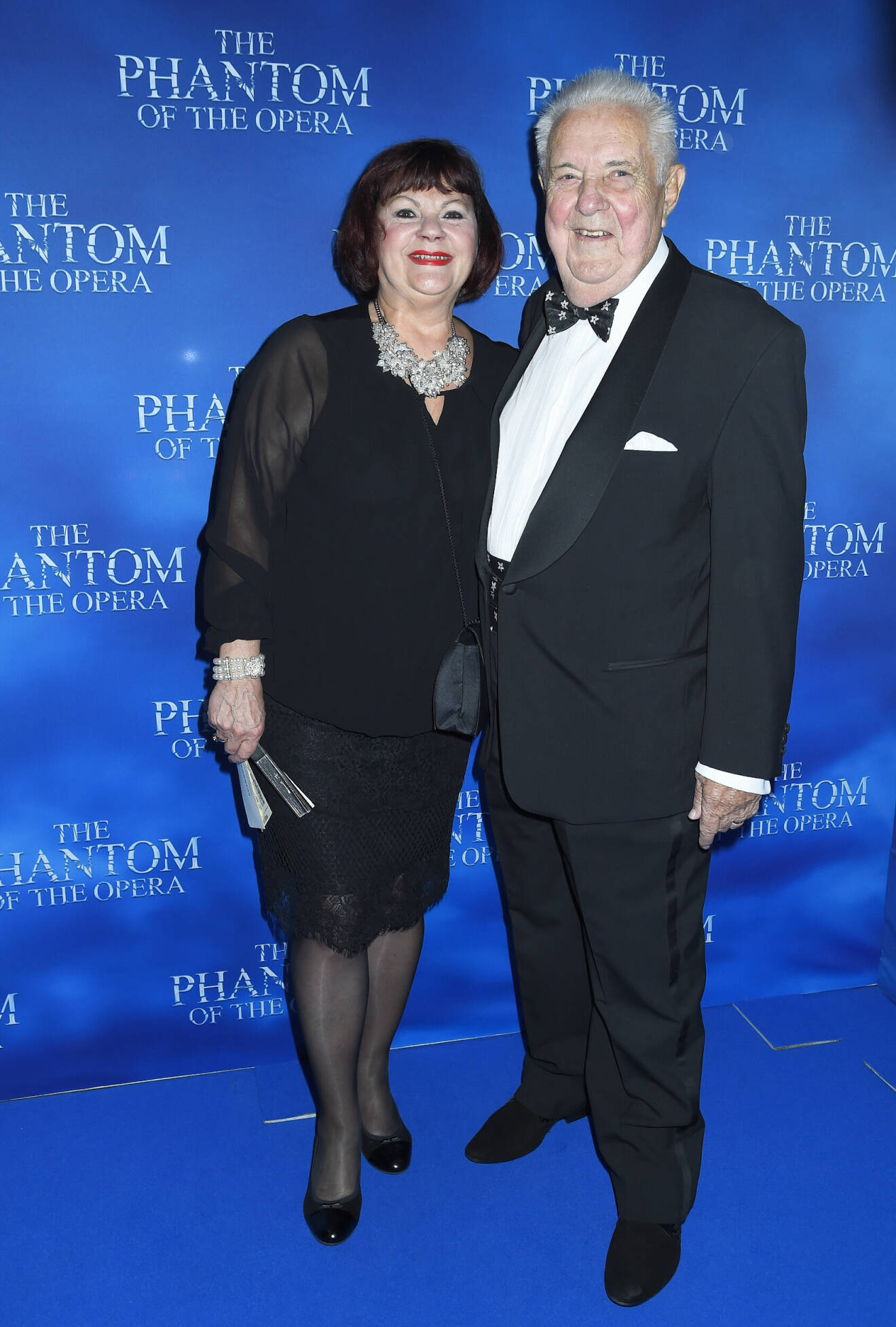 Bert-Åke Varg och hustrun Julianna inför premiären av Phantom of the Opera i Göteborg år 2016.