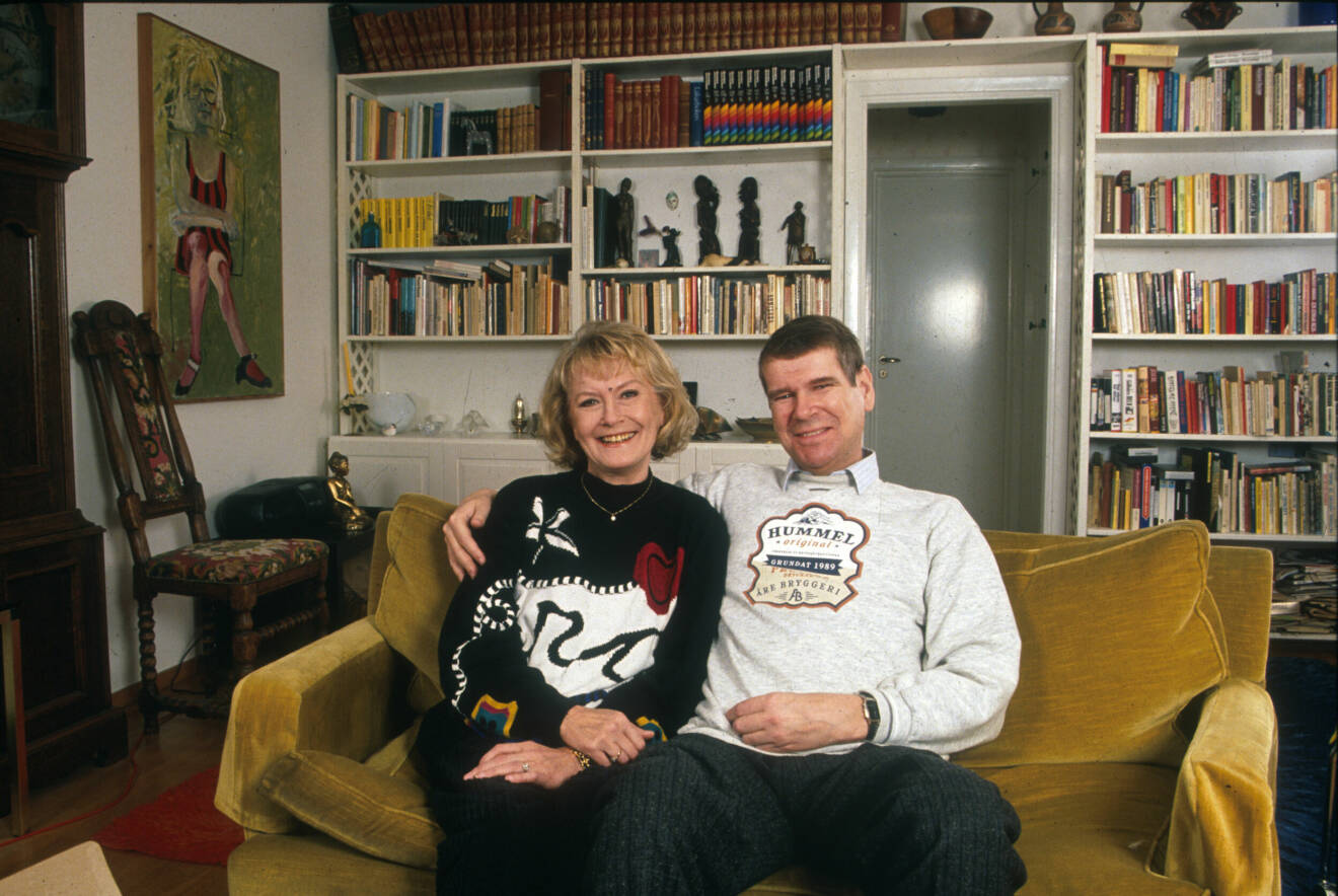 Monica Zetterlund och sambon Magnus Roger i deras hem år 1991.