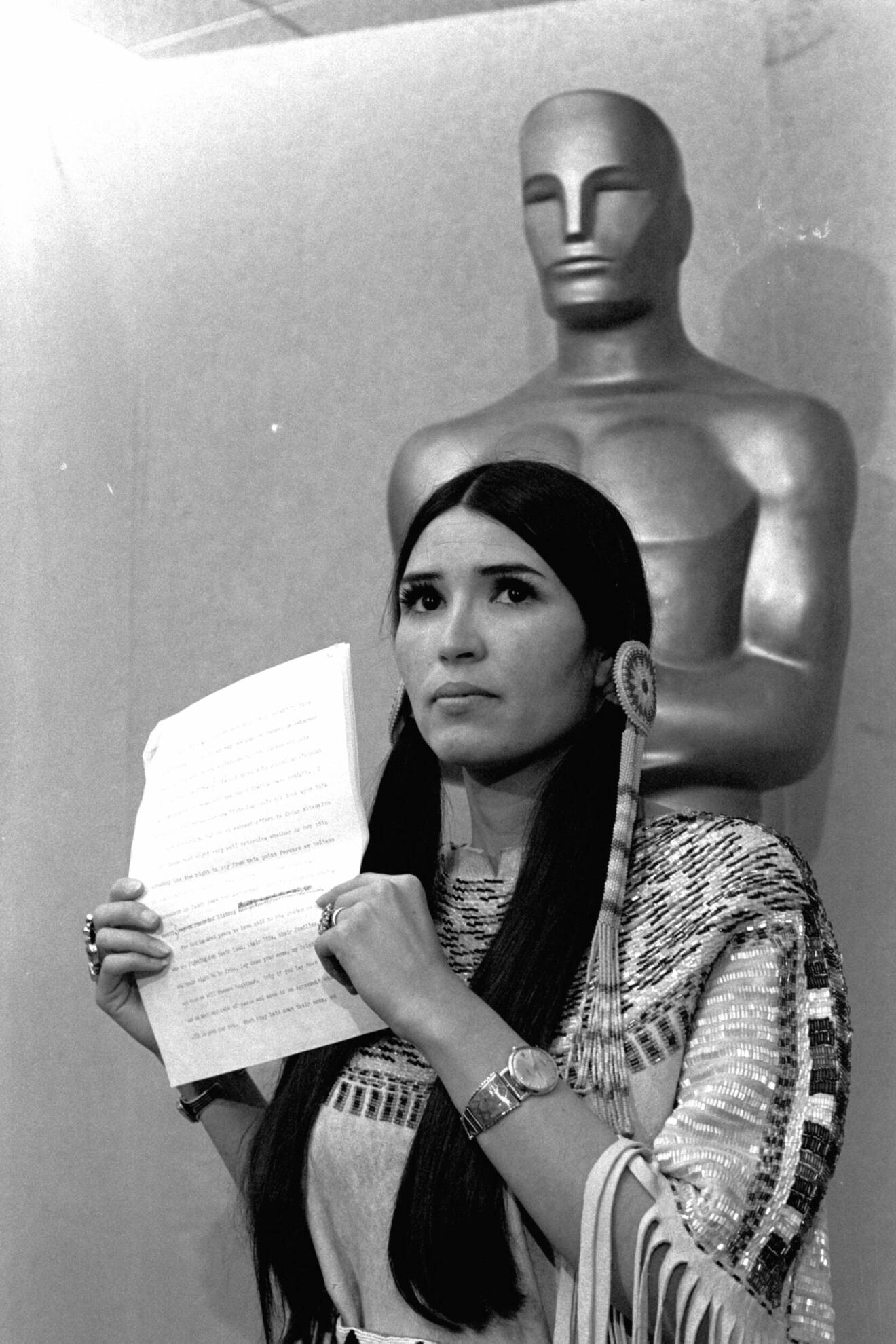 Aktivisten Sacheen Littlefeather på Oscarsgalan 1973.
