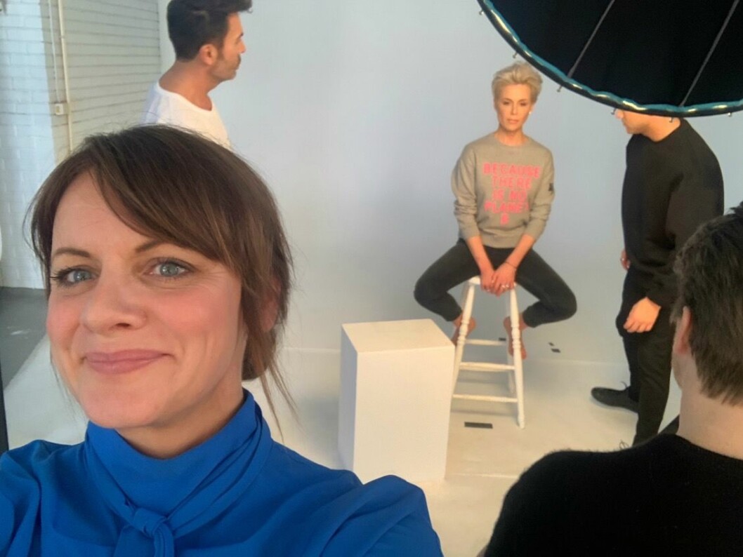 Feminas Malin Roos mötte Gunhild Stordalen i Oslo innan coronapandemin stängde gränserna. <br>För makeup och hår inför fotograferingen stod Jan Thomas.