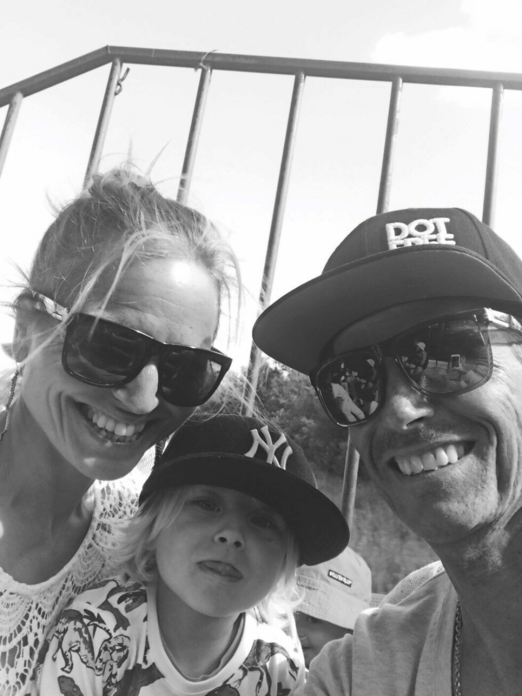 Johanna Skantze med sonen Walter och sambon Anders.