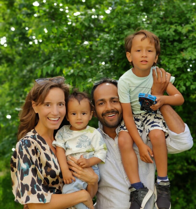 Filippa Odevall tillsammans med sin familj. Foto: Privat