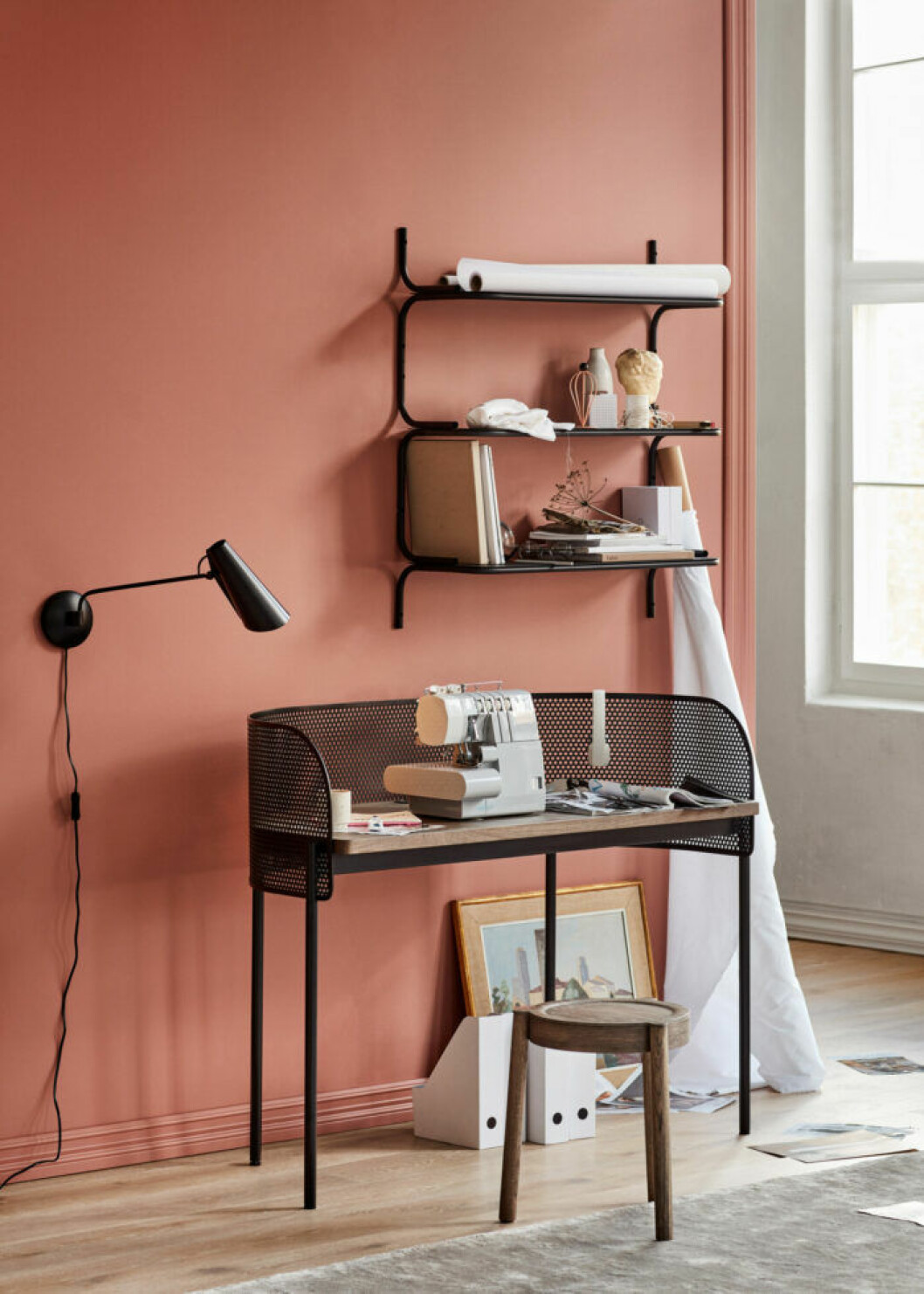 Foto: Chris Tonnesen för Nordic lighting Inred en atelje hemma för mindre skärmtid