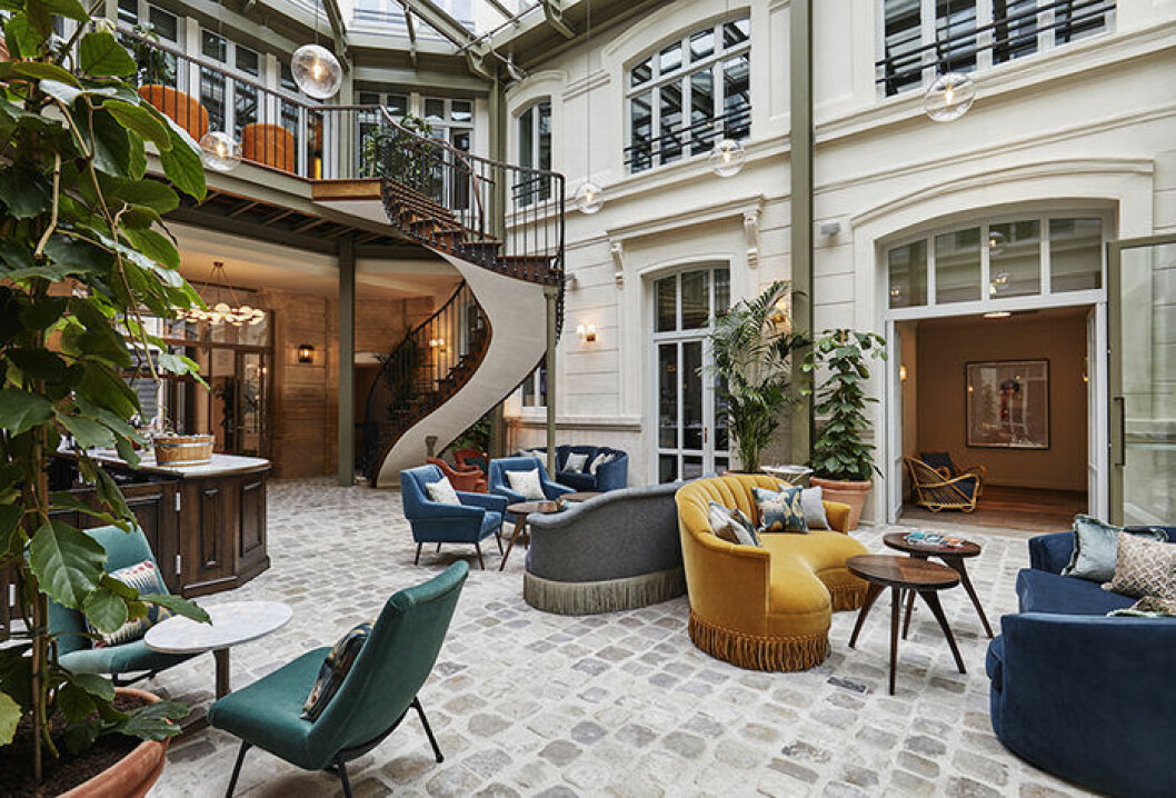 Foto: The Hoxton Innergården på hotellet The Hoxton i Paris