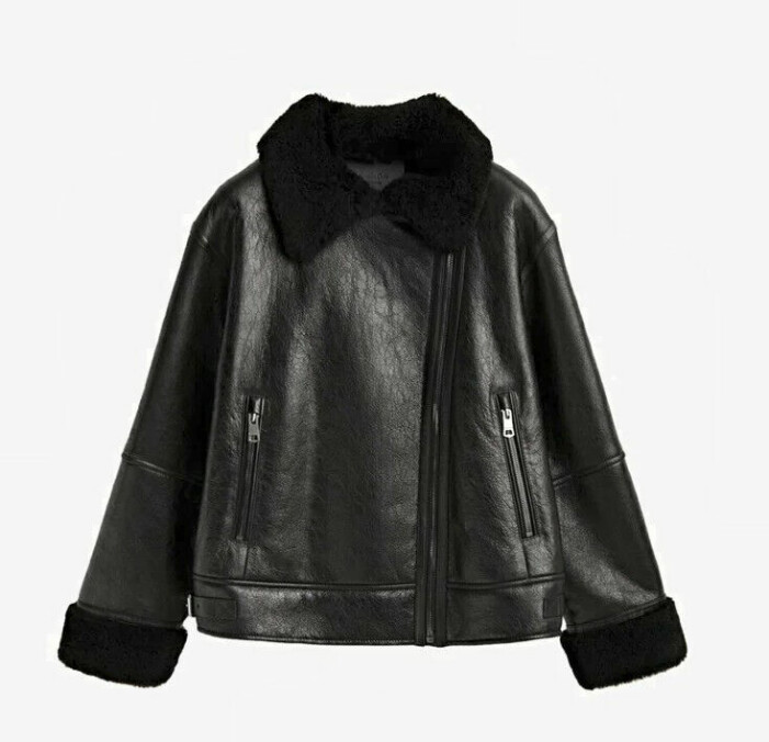 Jacka från Massimo Dutti. Jacka från Massimo Dutti.