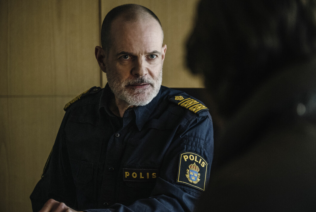 Jacob Ericksson spelade polis i serien <span class=" italic" data-lab-italic_desktop="italic">Innan vi dör</span>.