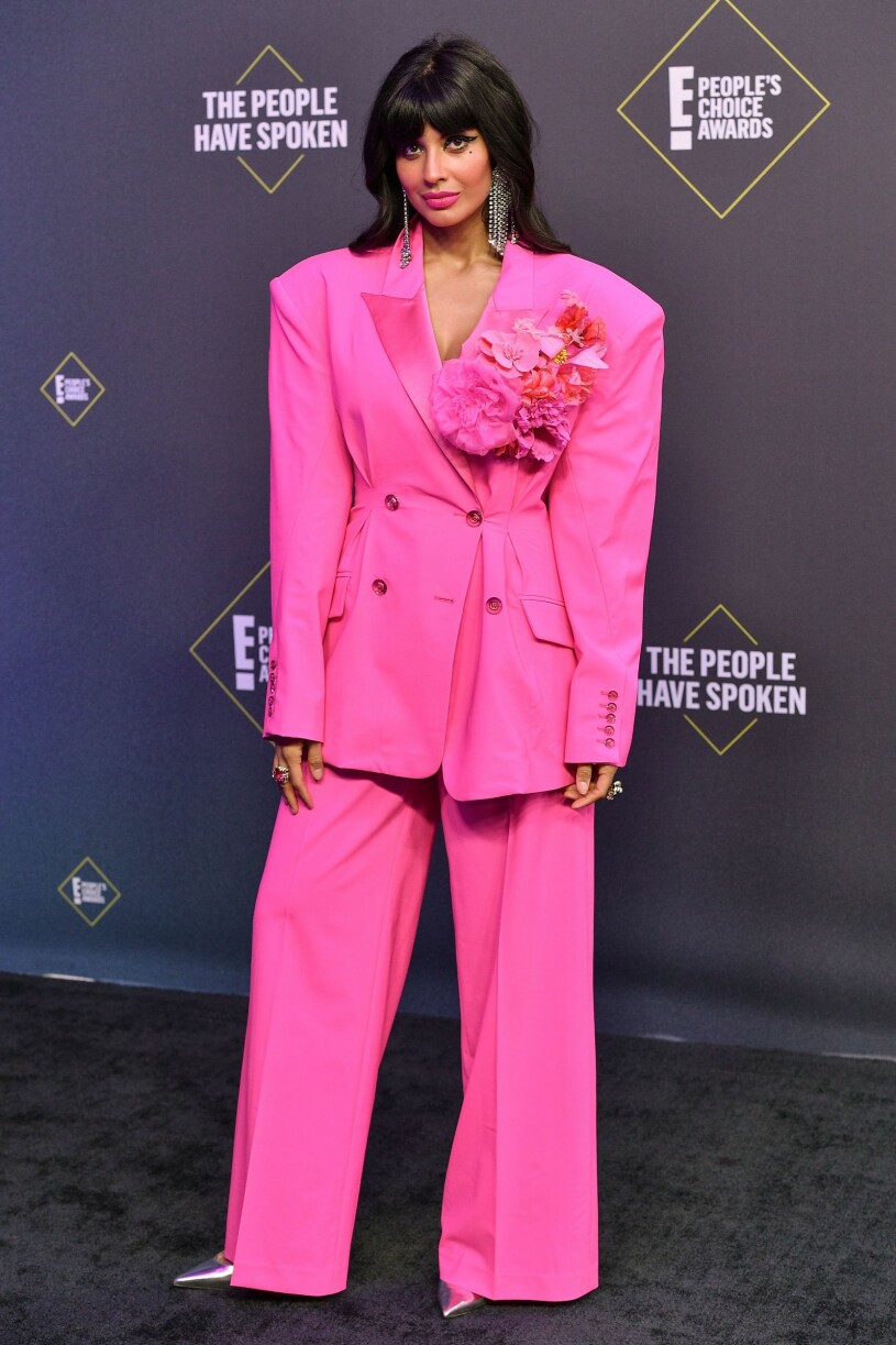 <span class=" t16" data-lab-text_size_desktop="16">Jameela Jamil</span>. Jameela Jamil