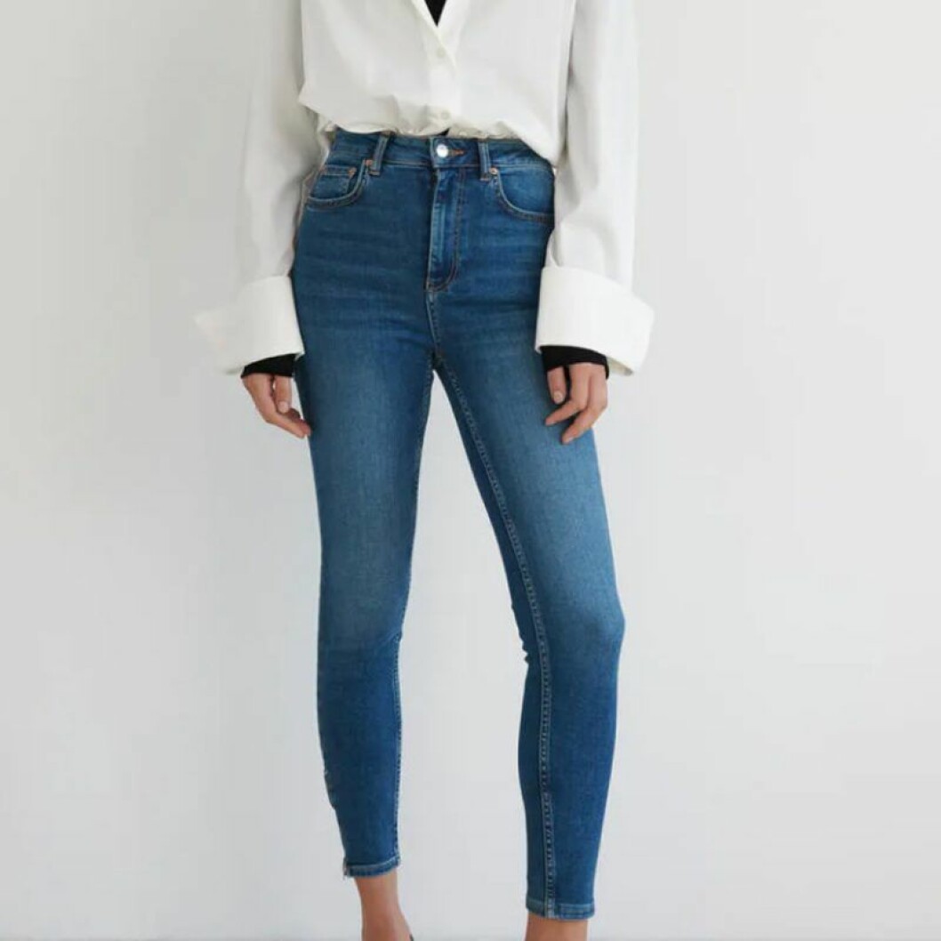 Jeans från Gina tricot. Kostar 249 kronor på rean. <a href="https://apprl.com/al/572b/" target="_blank" rel="noopener">Här kan du fynda</a>. Jeans gina tricot