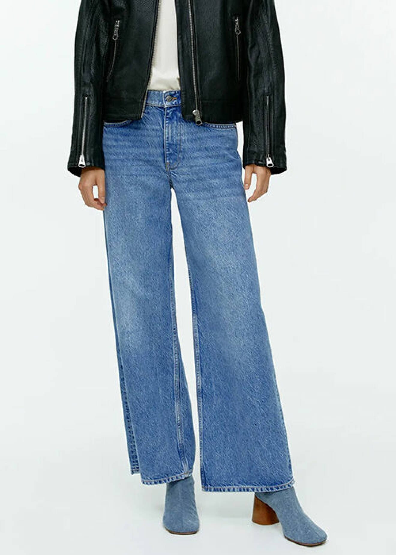 trendiga vida jeans med låg midja från Arket