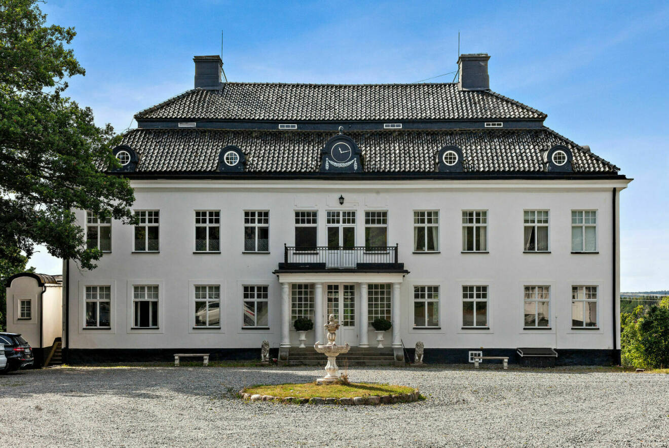 Rastaborgs slott, där Johanna Lind Bagge och Ander Bagge numera är bosatta.