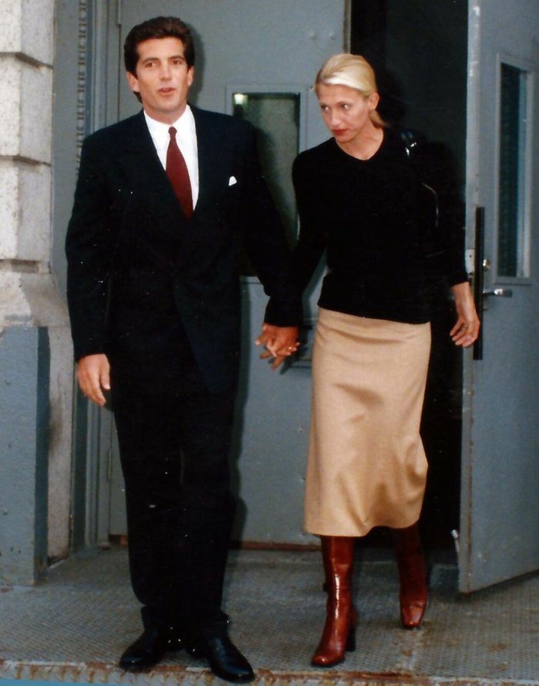 John och Carolyn lämnar bostaden i Tribeca 1996. John och Carolyn lämnar bostaden i Tribeca 1996.