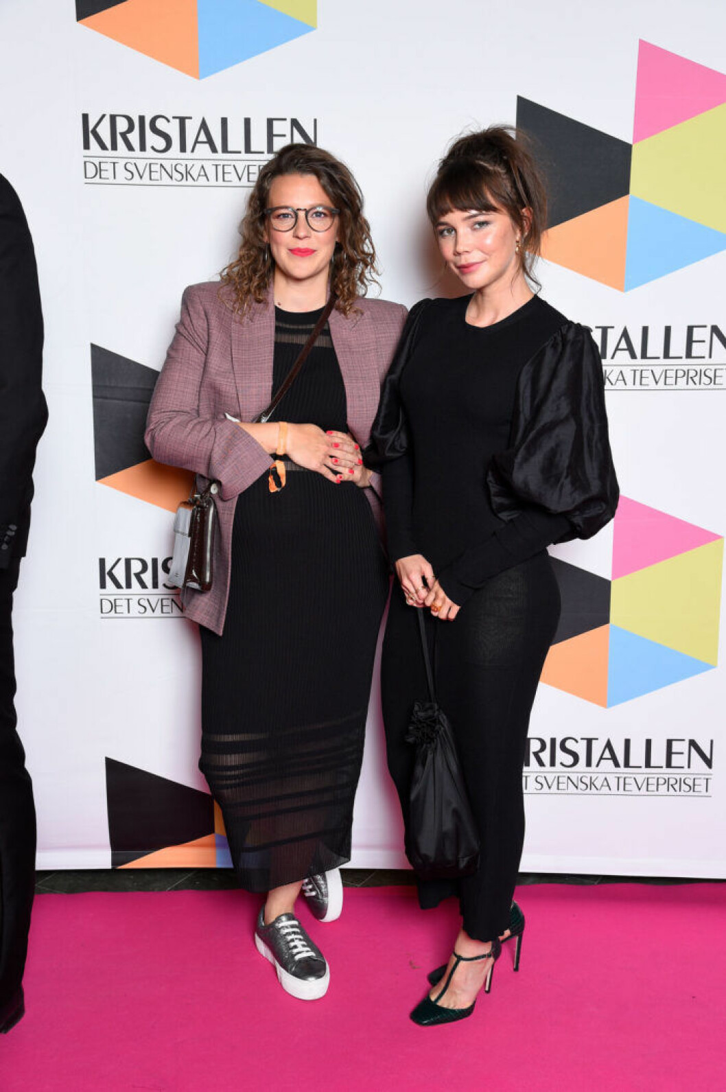 Josefin Neldén och Hedda Stiernstedt.