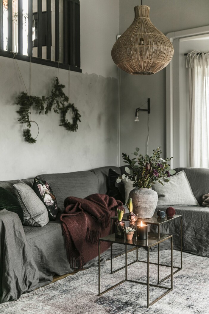 Julinredning soffa vardagsrum