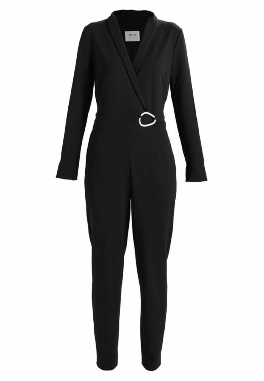 Jumpsuit från <a href="https://apprl.com/sv/pd/4UJW/" target="_blank" rel="noopener">Kiomi</a>.