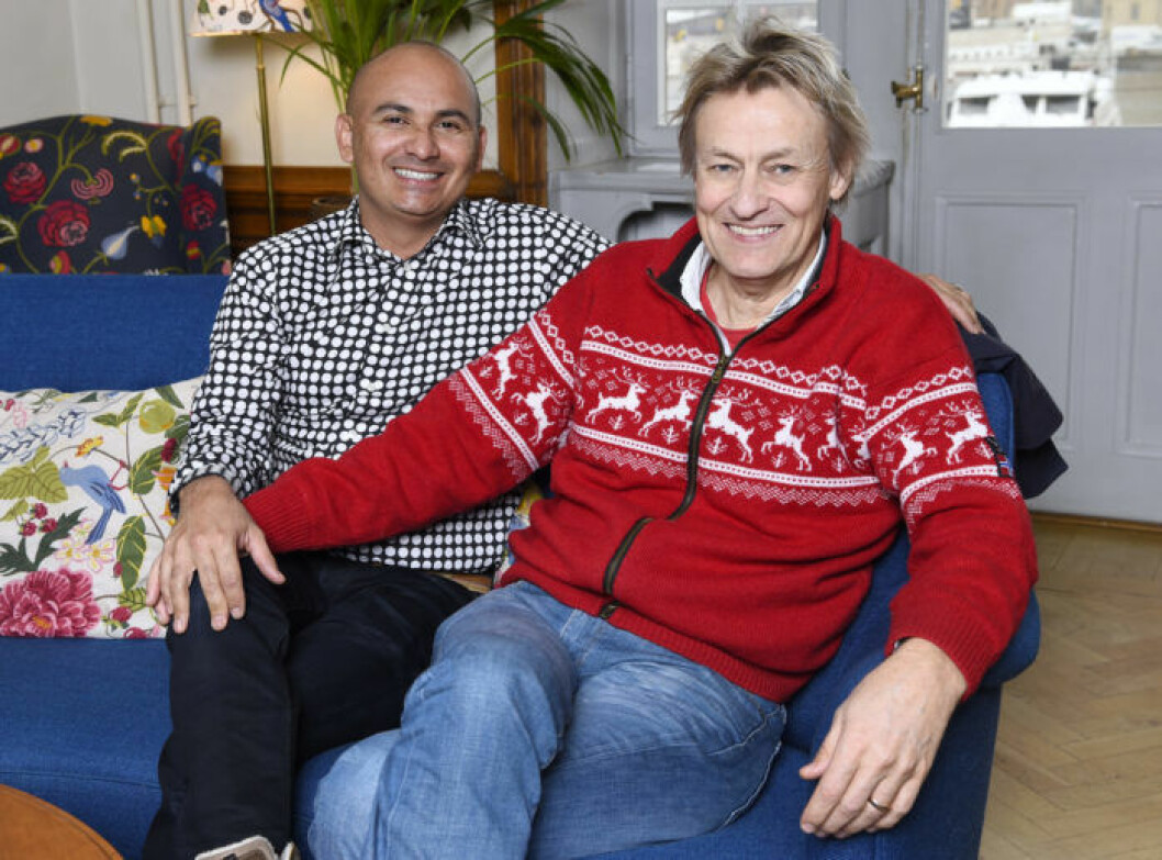 Junior och maken Lars Lerin är med i årets säsong av Tillsammans med Strömstedts i TV4. Lars Lerin och Junior är med i årets säsong av Tillsammans med Strömstedts