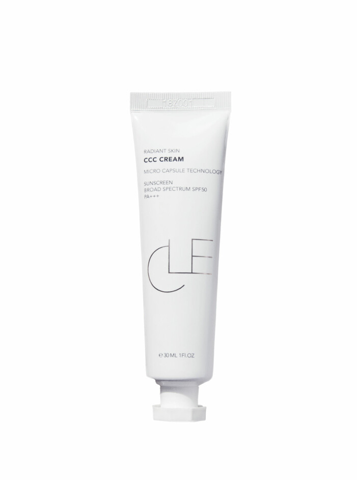 För att få en naturlig foundationlook föredrar Kakan Hermansson att använda CLE CCC Cream. Naturlig CCC Cream.
