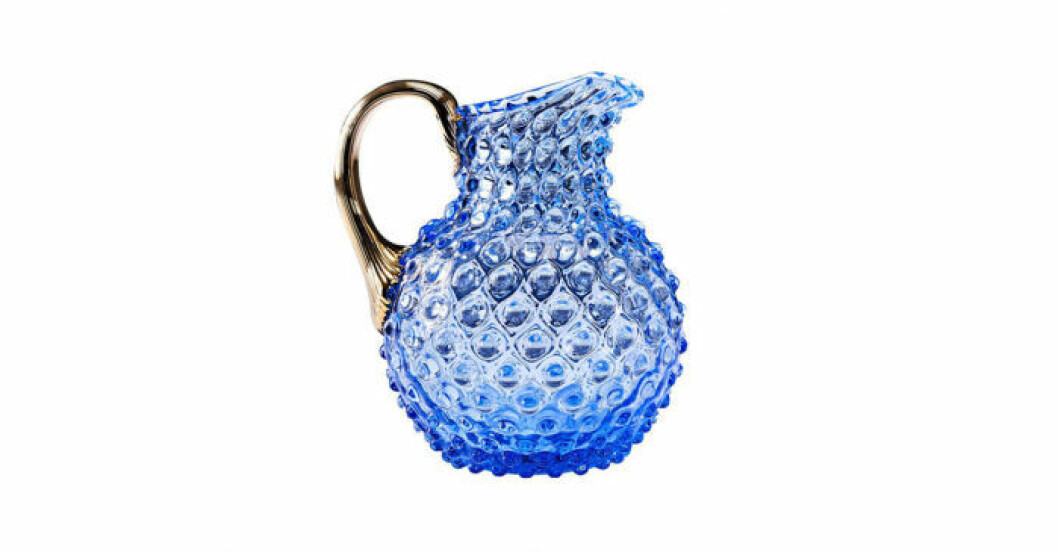 Kanna i blått glas