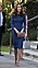 Kate Middleton klädd i blått.