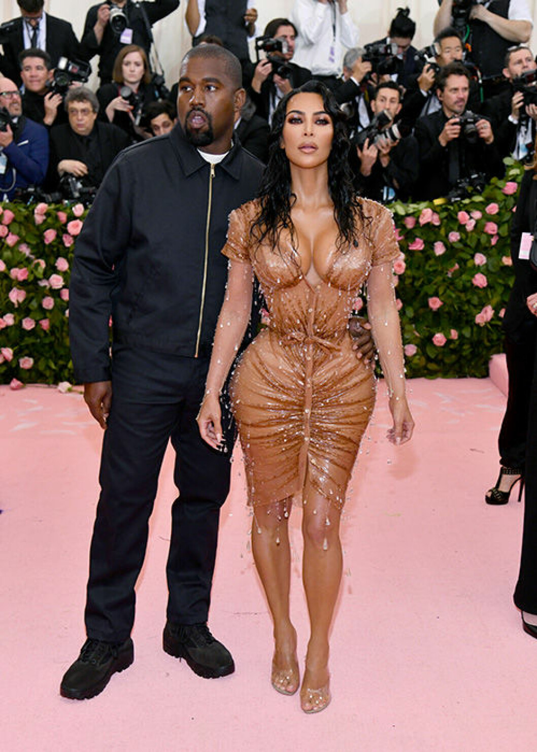 Kim Kardashian West och Kanye West. En bild på Kim Kardashian West och Kanye West på Met-galan 2019.