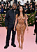 En bild på Kim Kardashian West och Kanye West på Met-galan 2019.