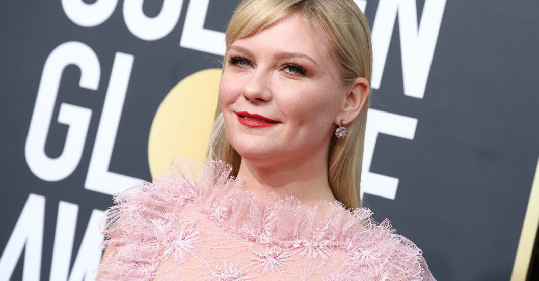 Kirsten Dunst har svenskt påbrå via sin mormor. Foto: Shutterstock/TT Kirsten Dunst på röda mattan under Golden globe awards i januari 2020.