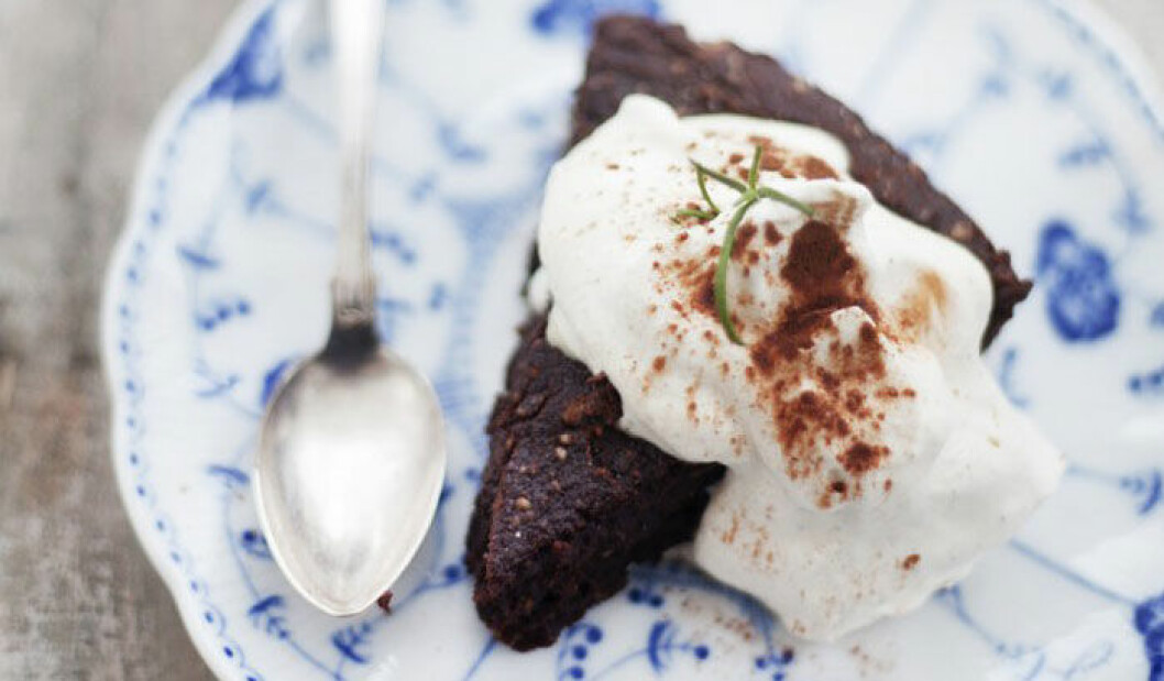 Glutenfri kladdkaka med dadlar