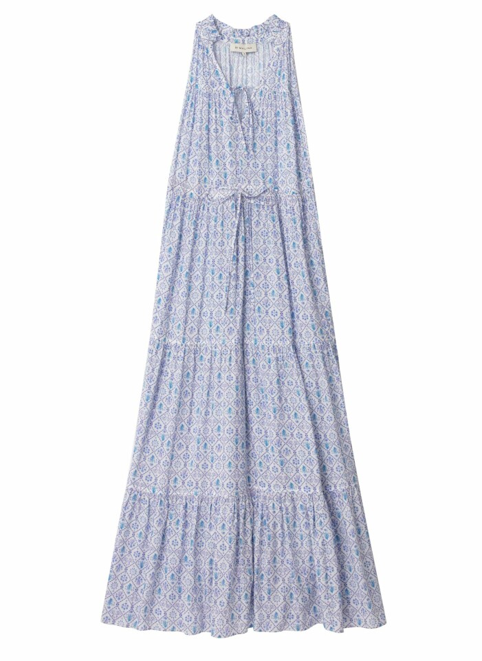 Klänning i polyester, XXS–XL, 2 699 kr, By Malina. Klänning i polyester, XXS–XL, 2 699 kr, By Malina.