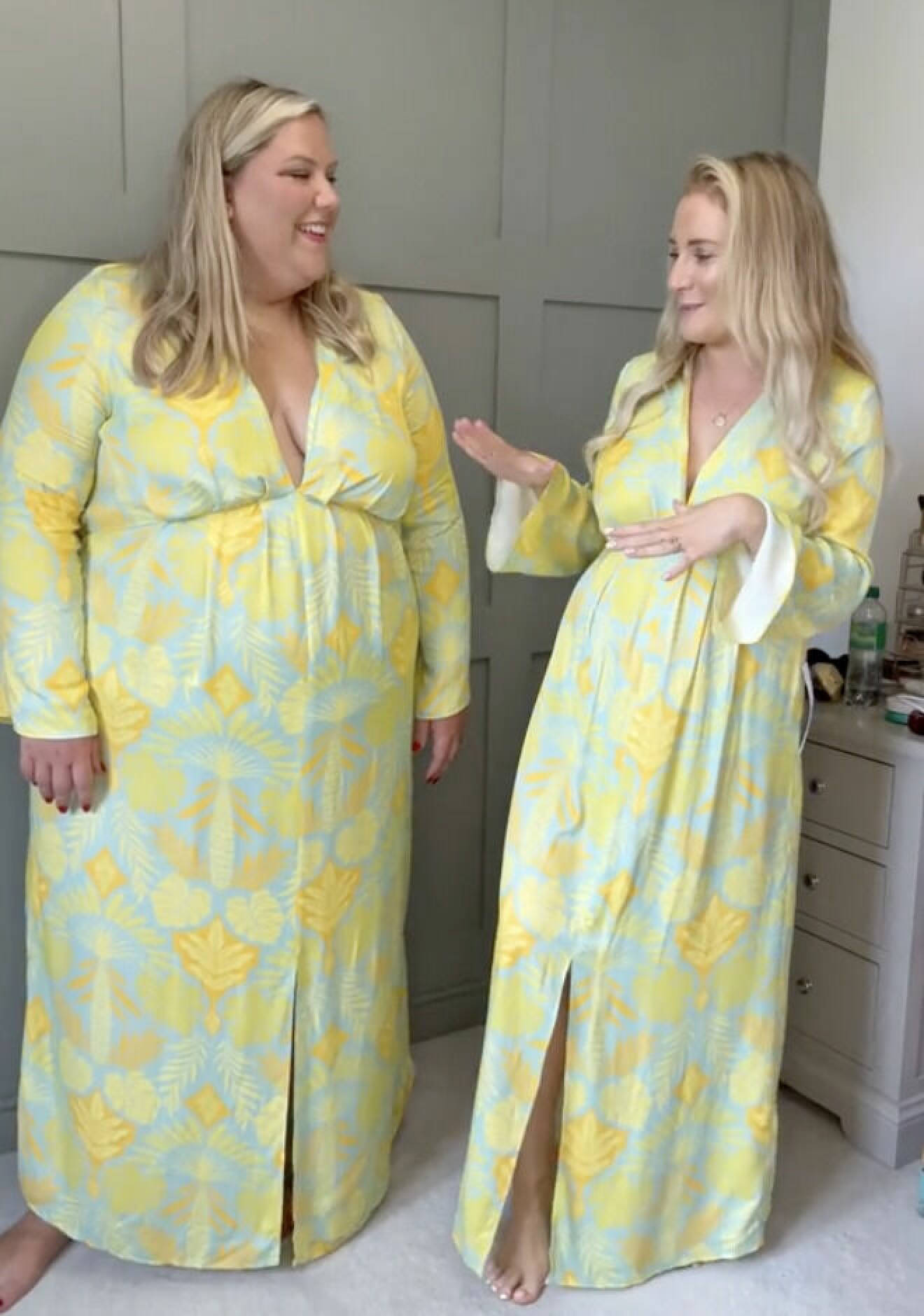 Lottie och Laura har olika storlekar, och testar likadana kläder.