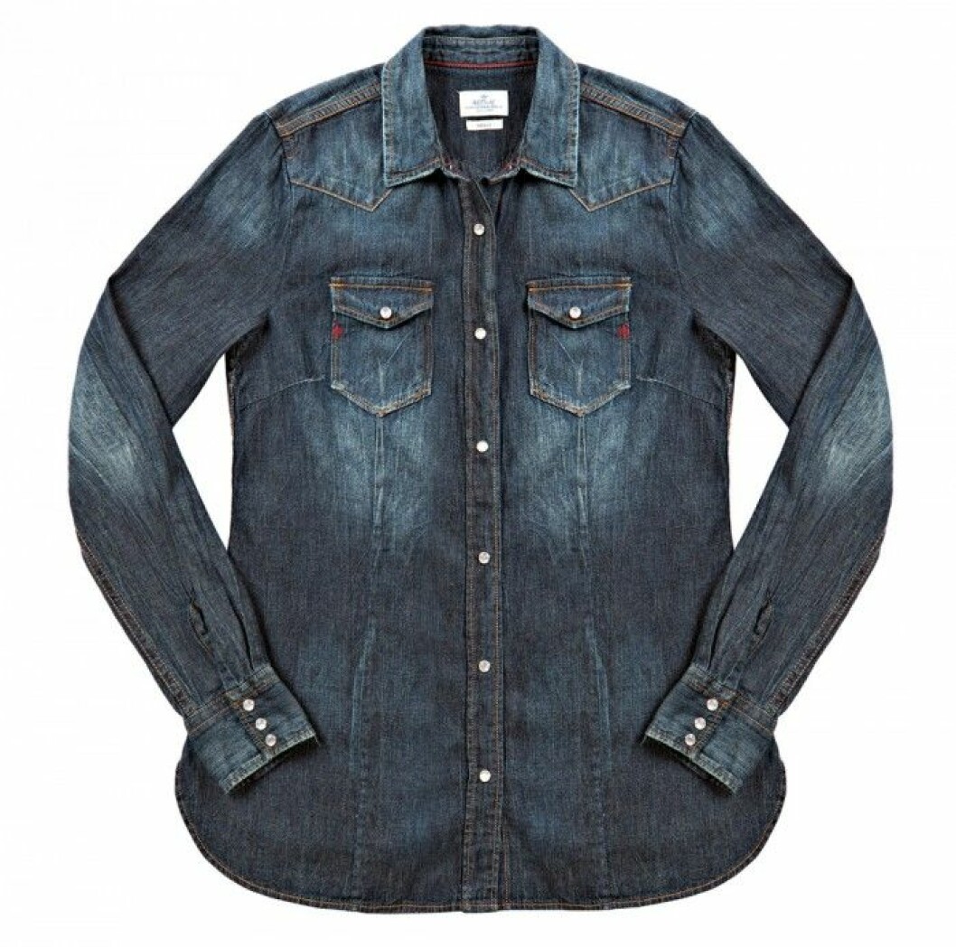 Klassisk jeansskjorta, 999 kr, <a href="http://shop.replay.it/en" target="_blank">Replay</a>. Klassisk jeansskjorta