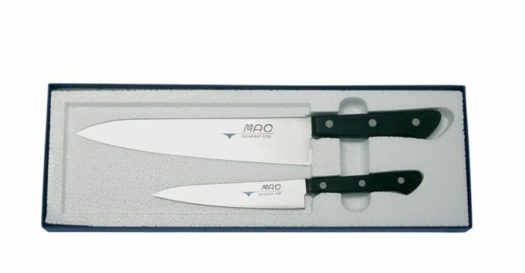 Knivset, 2 st. Pris: 1 375 kronor. Knivset i rostfritt stål