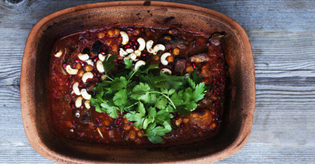 Marockansk oxgryta med cashewnötter. Marockansk köttgryta