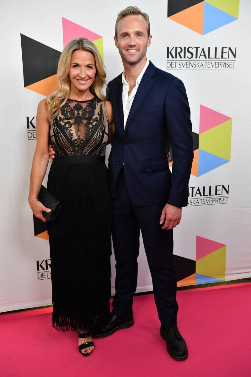 Kristin Kaspersen och Calle Sterner. Kristin Kaspersen och Calle Sterner på röda mattan på Kristallen 2019