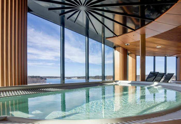 På spat finns flera olika pooler och bastur. kryssning lyx viking glory weekend spa bubbelpool