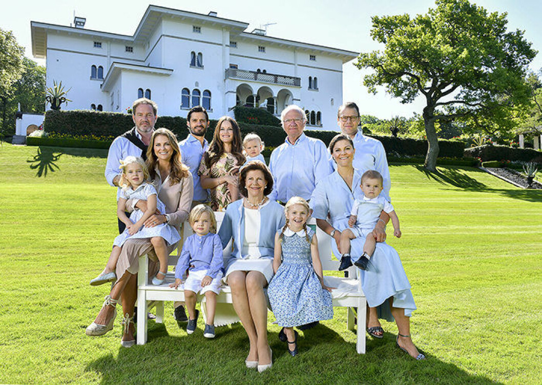 Kungafamiljen vid Sollidens slott, juli 2017.