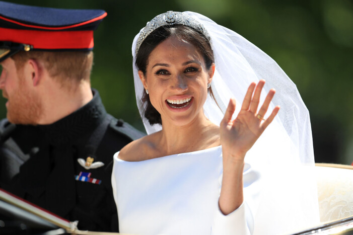Meghan Markle bar tiara för första gången på sin bröllopsdag. Foto: TT Meghan Markle i tiara och slöja på sin bröllopsdag.