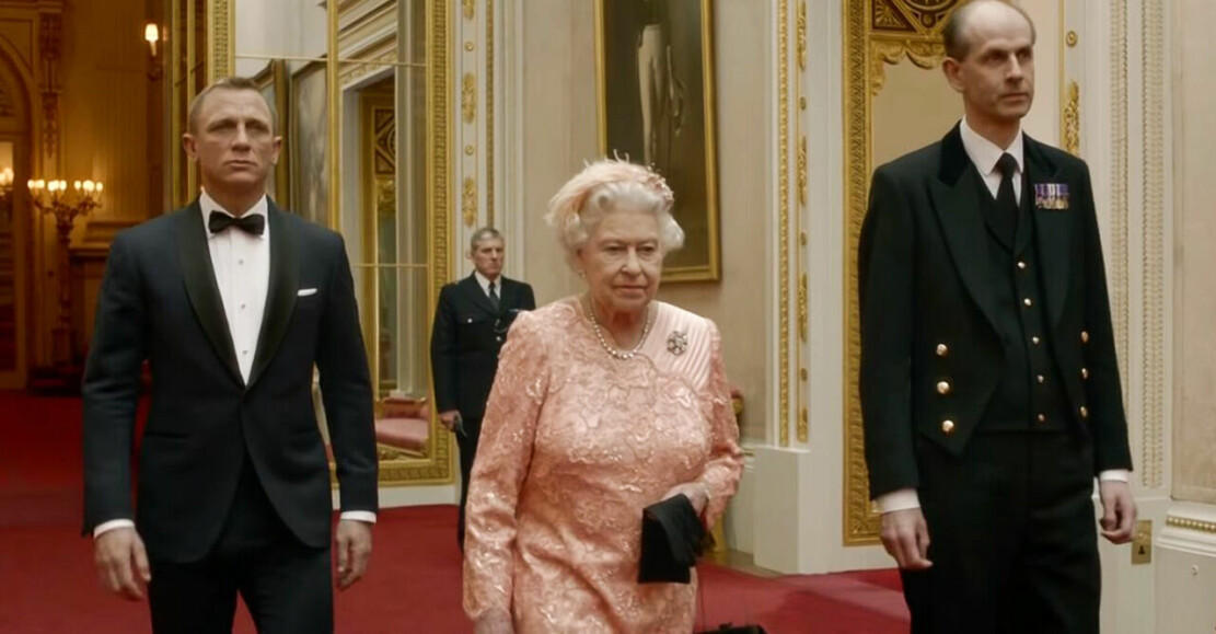 Drottning Elizabeth och James Bond