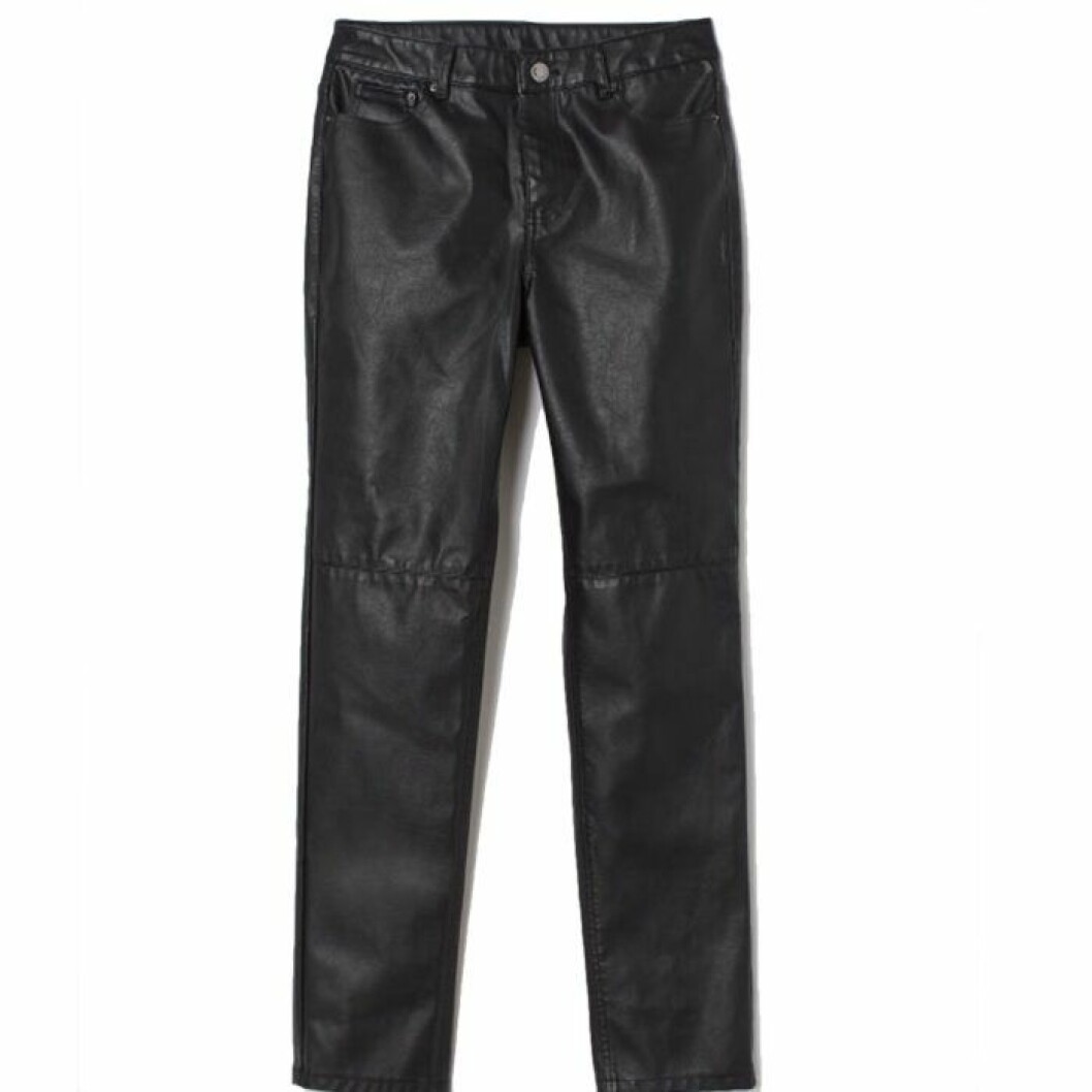 Byxor från H&M, 299 kronor. Läderbyxor från h&m