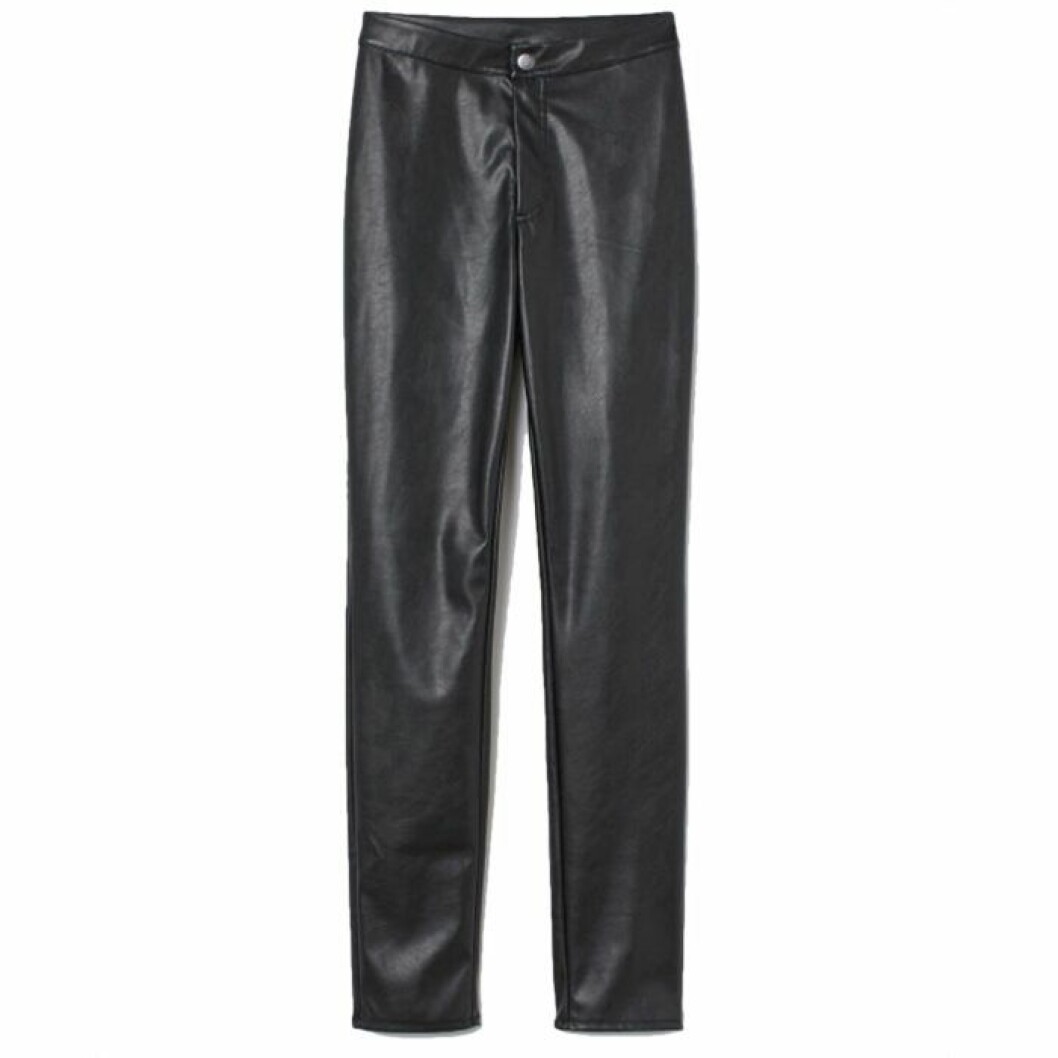Byxor från H&M, 299 kronor. Läderbyxor från h&M