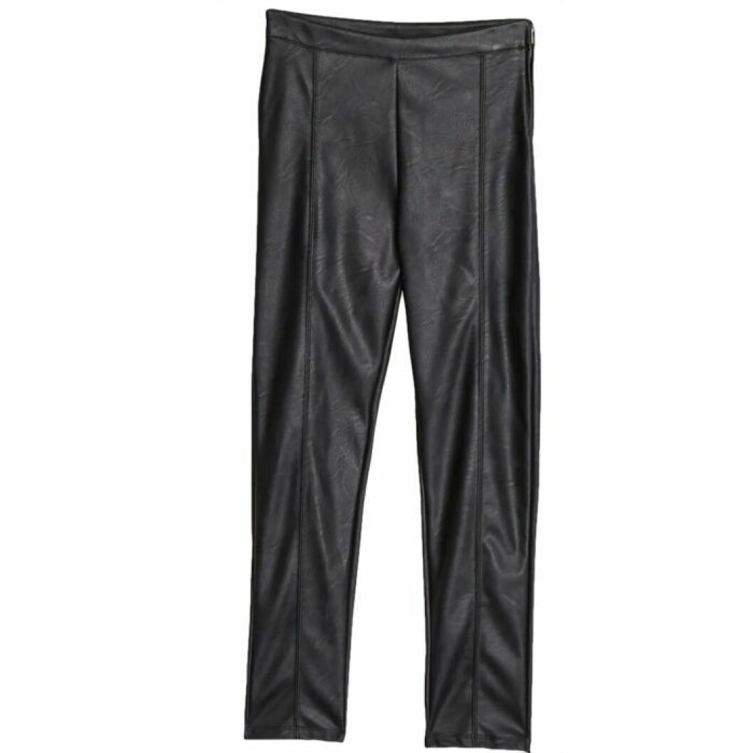 Byxor från Gina tricot, 299 kronor. Leggings i läderimitation