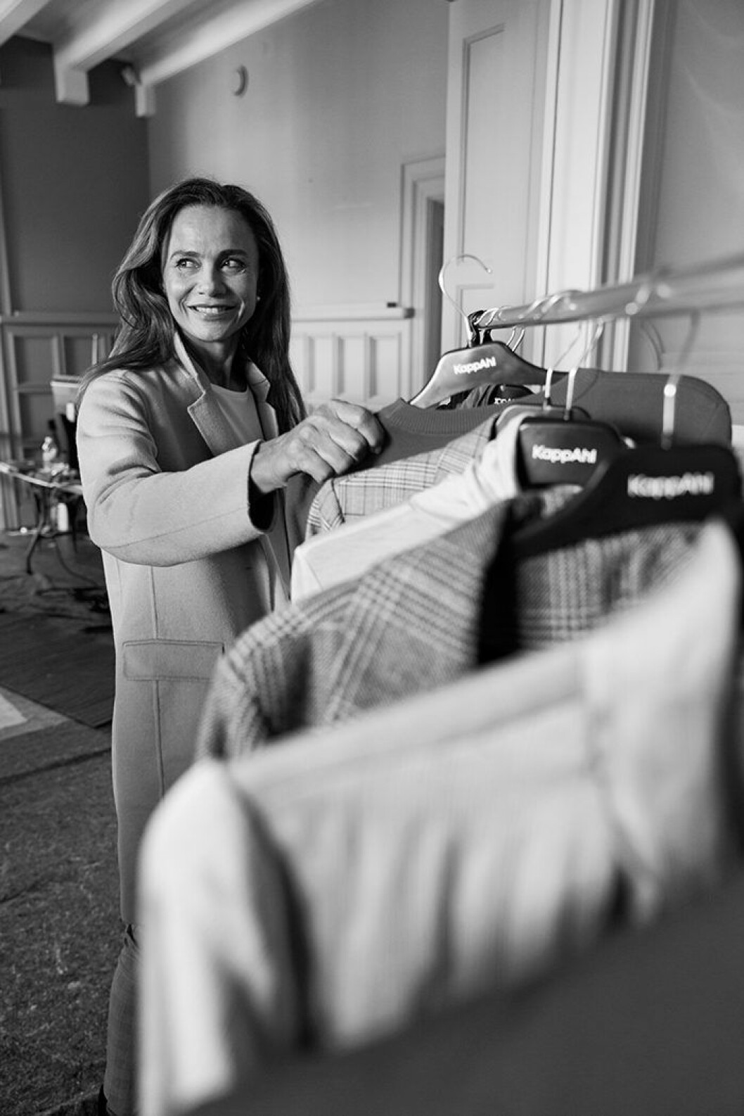 Lena Olin beskriver sig som ”galet modeintresserad”. Lena Olin för KappAhl