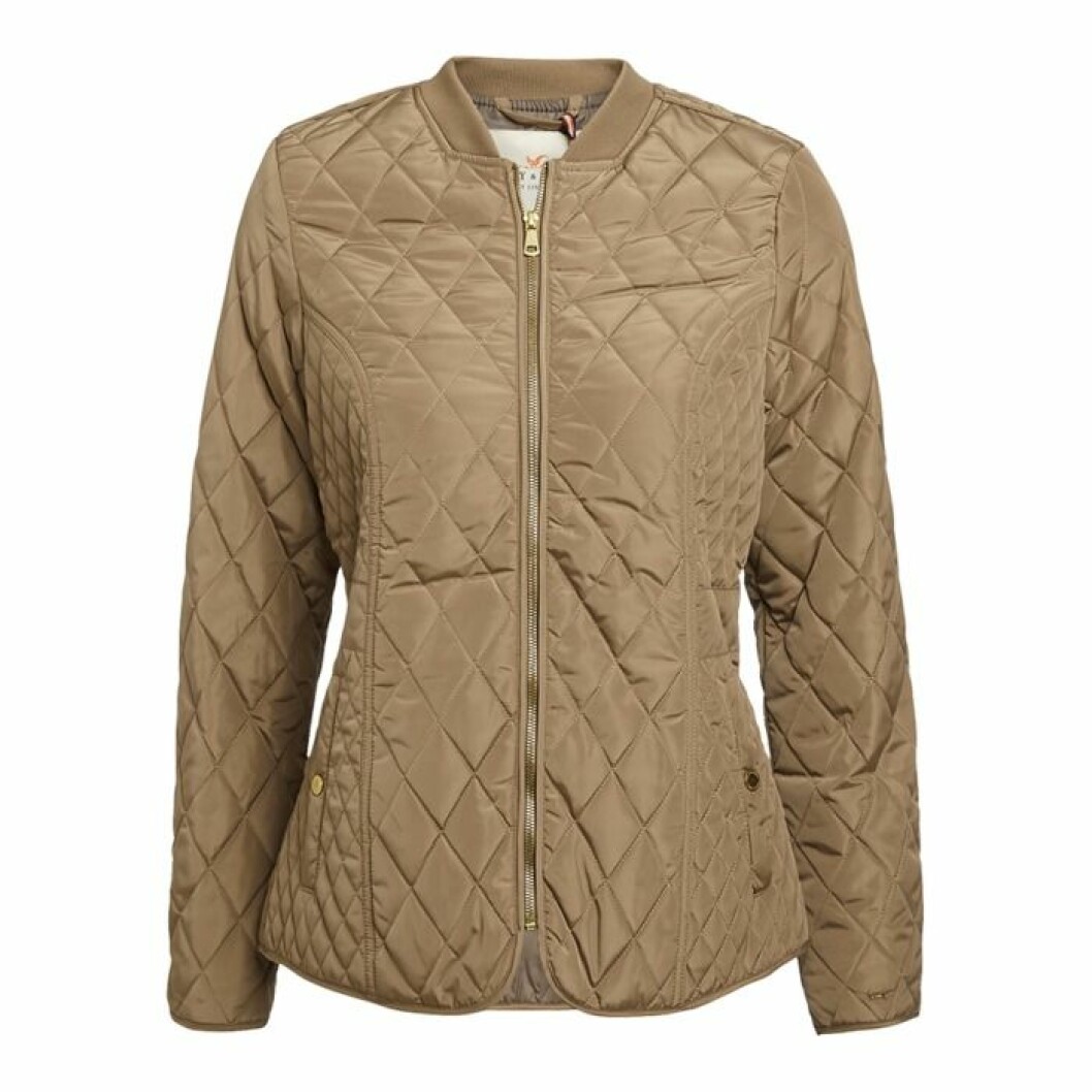 <a href="http://www.lindex.com/se/dam/oeverdelar/ytterplagg/7421367/Quiltad-jacka/?styleId=83769924">Vadderad jacka</a>, 599 kr, Lindex. vadderad-jacka-lindex